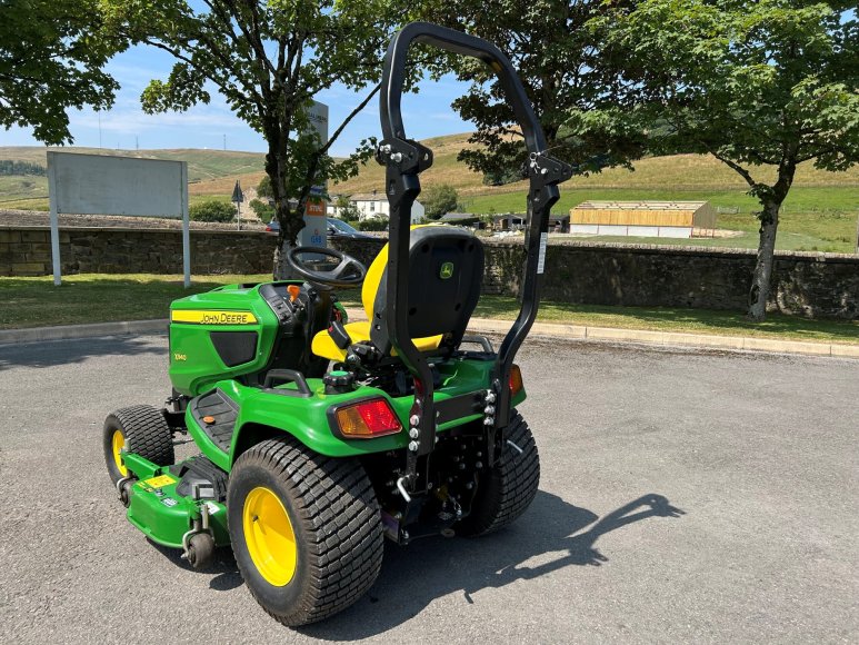 John Deere X940 Lawn Tractor 