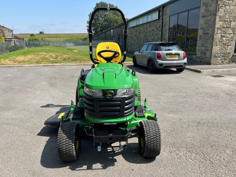 John Deere X940 Lawn Tractor 