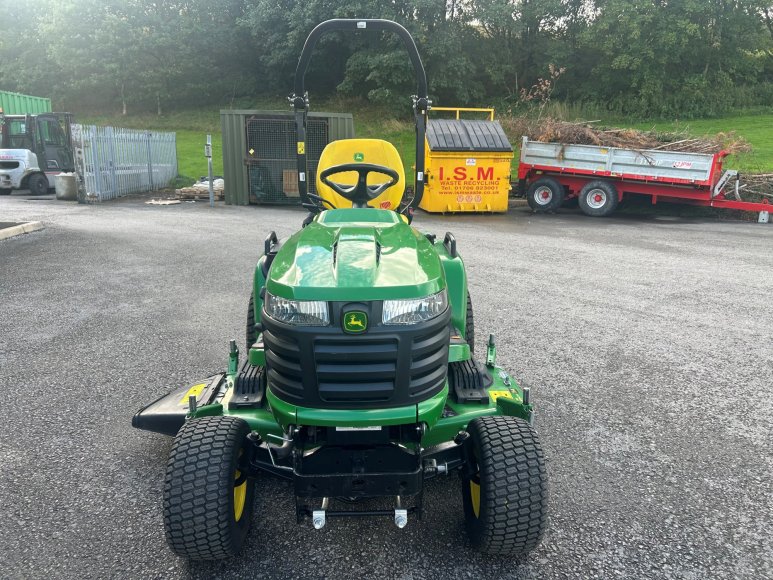 John Deere X940 Lawn Tractor 