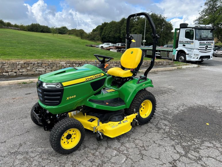 John Deere X948 Lawn Tractor 