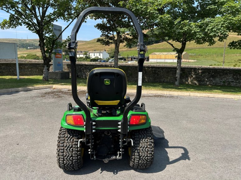 John Deere X948 Lawn Tractor 