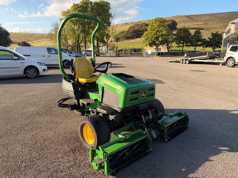 John Deere 2653B Tees Mower