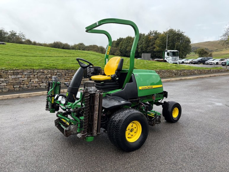 John Deere 7500E Fairway Mower 