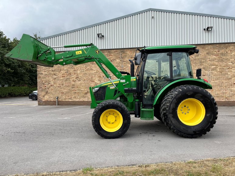 John Deere 5075E Tractor