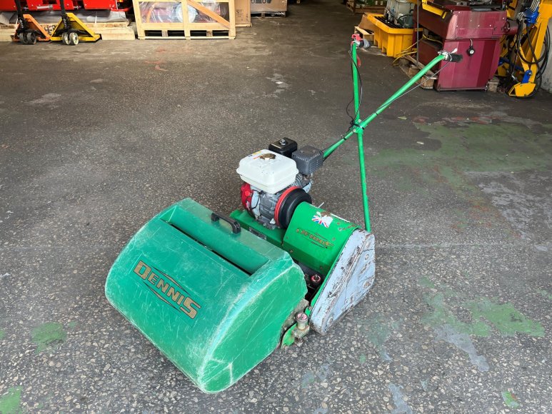 Dennis FT610 Pedestrian Cylinder Mower 