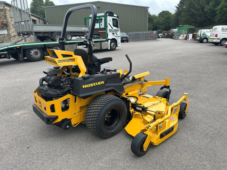 Hustler Super 104 Zero Turn Mower 
