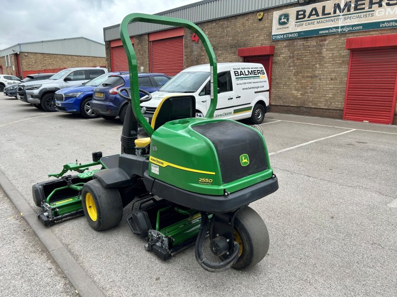 John Deere 2550 Greens Mower