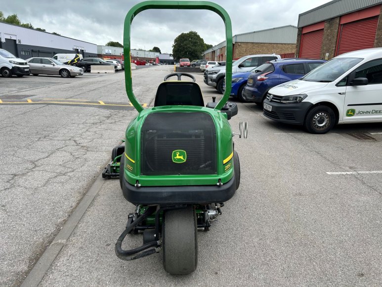 John Deere 2550 Greens Mower
