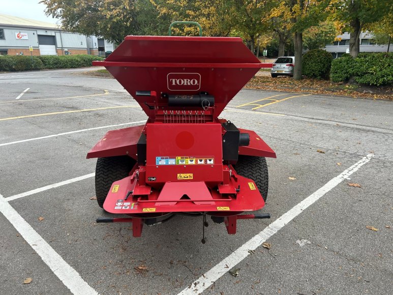 Toro Propass 200 Top Dresser