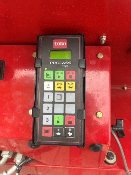 Toro Propass 200 Top Dresser