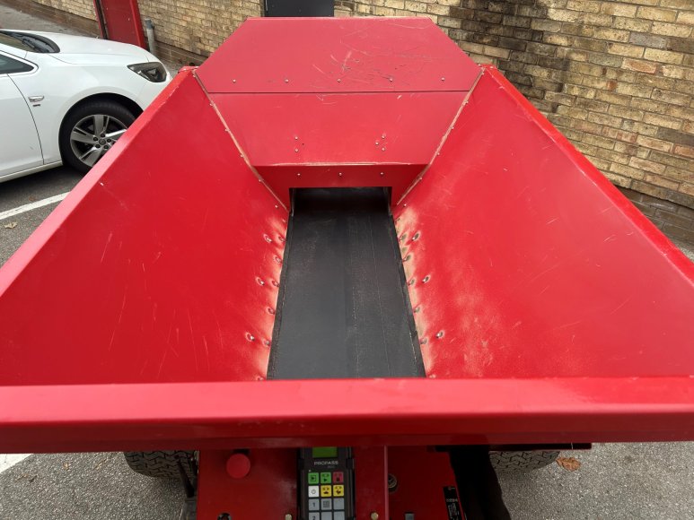 Toro Propass 200 Top Dresser
