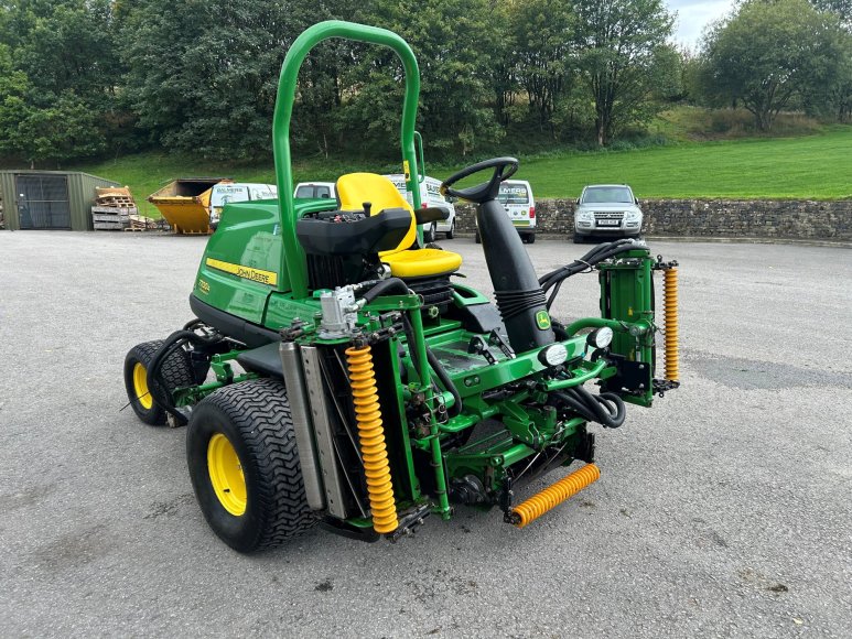 John Deere 7700A Fairway Mower