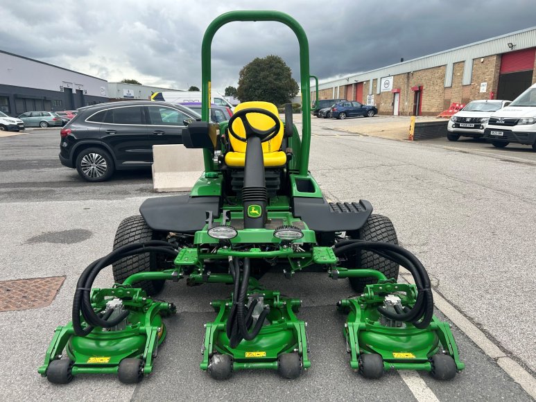 John Deere 8800A Terrain Cut 
