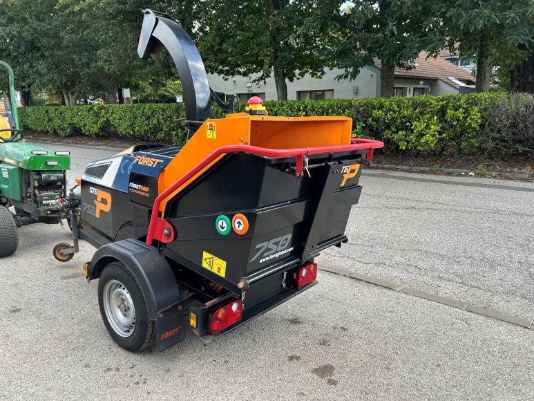 Forst ST6P Wood Chipper 