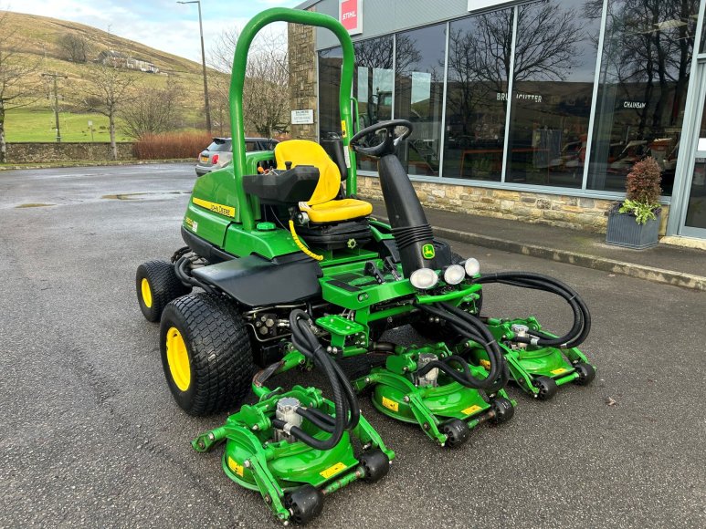 John Deere 8800A Terrain Cut 