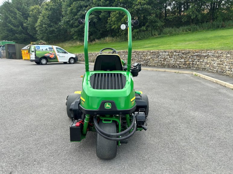 John Deere 2750 Greens Mower 