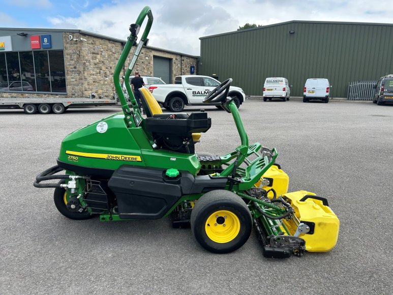 John Deere 2750 Greens Mower 
