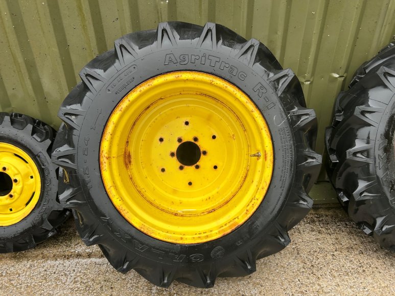 John Deere 3036E AG Wheels & Tyres