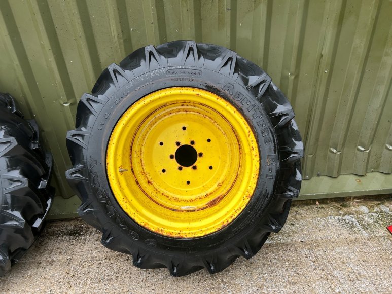 John Deere 3036E AG Wheels & Tyres