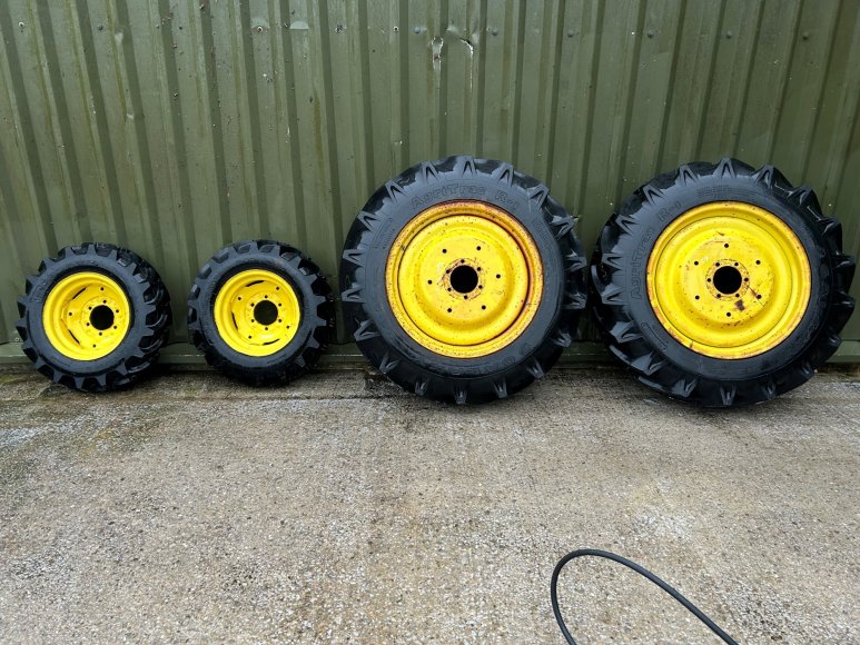 John Deere 3036E AG Wheels & Tyres
