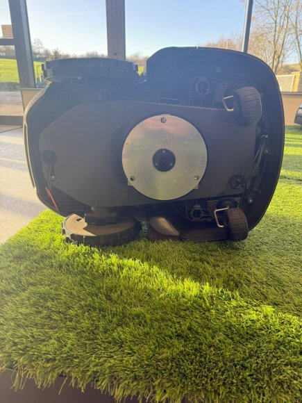 Husqvarna Automower® 415X 