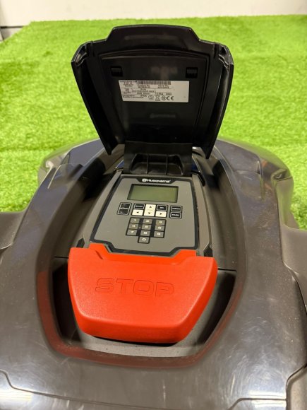 Ex-Demo Husqvarna 450X Automower®