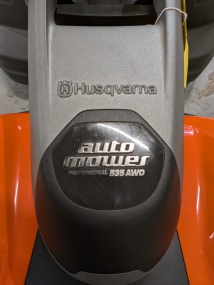 Ex Demo Husqvarna 535 AWD Automower®