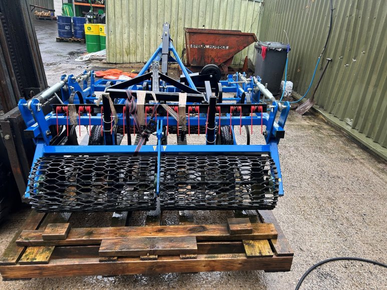 Andrews & Bowen Prograde 