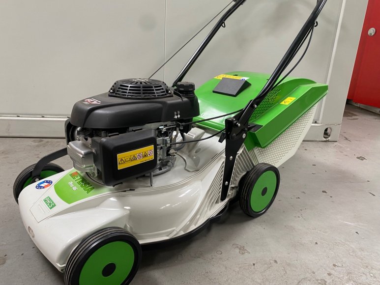 NEW! Etesia Pro 46 Mower