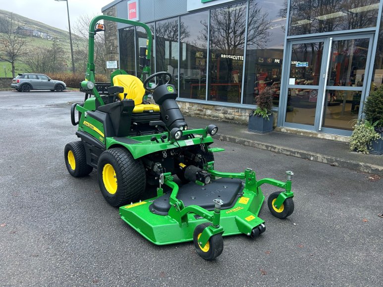 John Deere 1580 Front Mower 