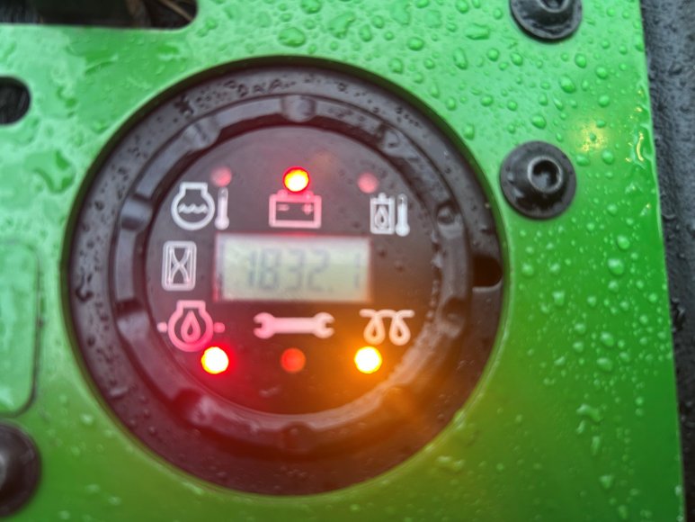 John Deere 1580 Front Mower 