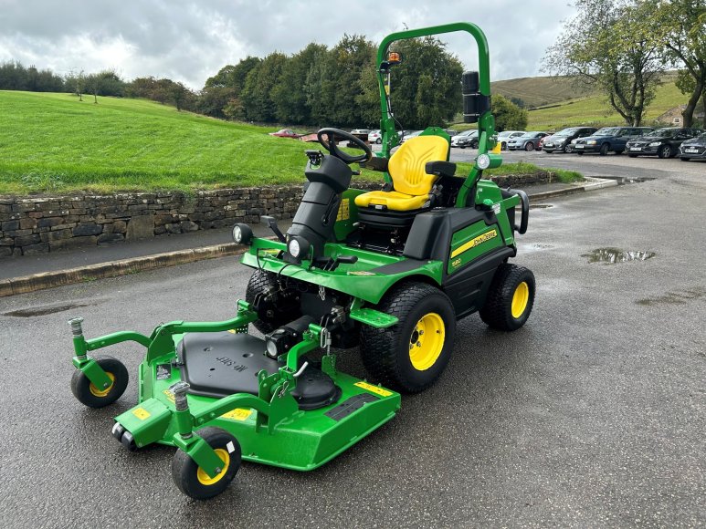 John Deere 1580 Front Mower 