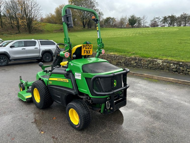 John Deere 1580 Front Mower