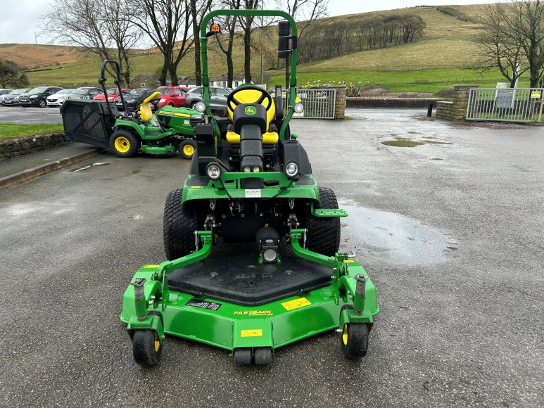 John Deere 1580 Front Mower