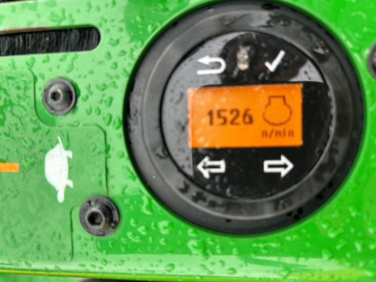 John Deere 1580 Front Mower