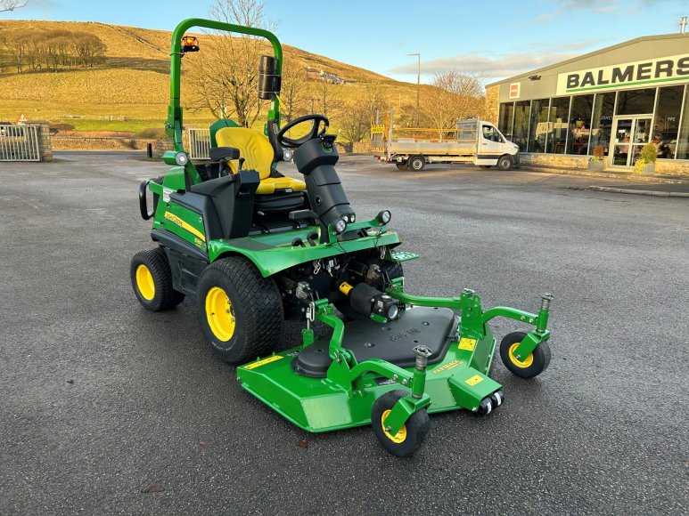 John Deere 1580 Front Mower