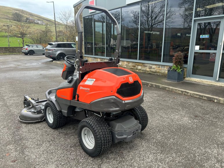 Husqvarna P525DX Front Mower
