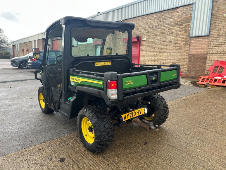 John Deere XUV865M Utility Vehicle 