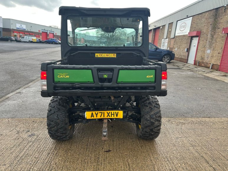 John Deere XUV865M Utility Vehicle 