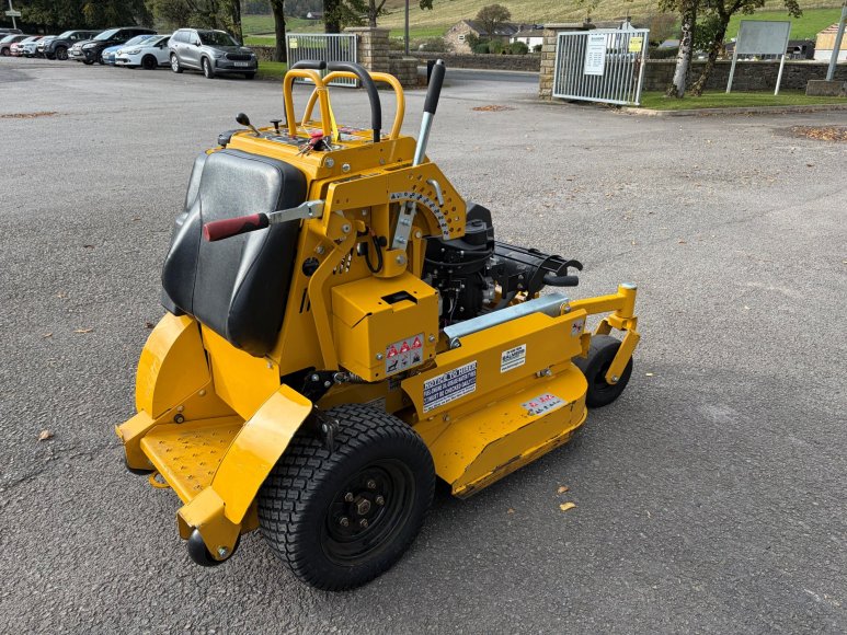 Hustler Super S 36 Stand on Mower 