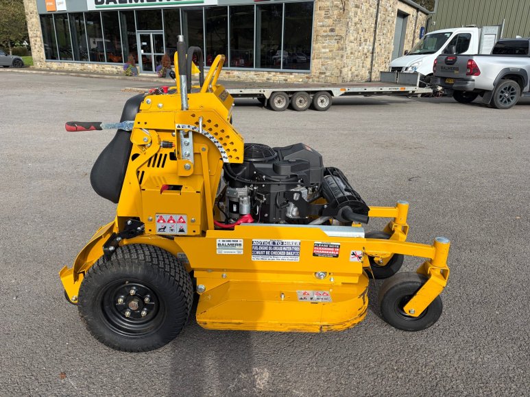 Hustler Super S 36 Stand on Mower 