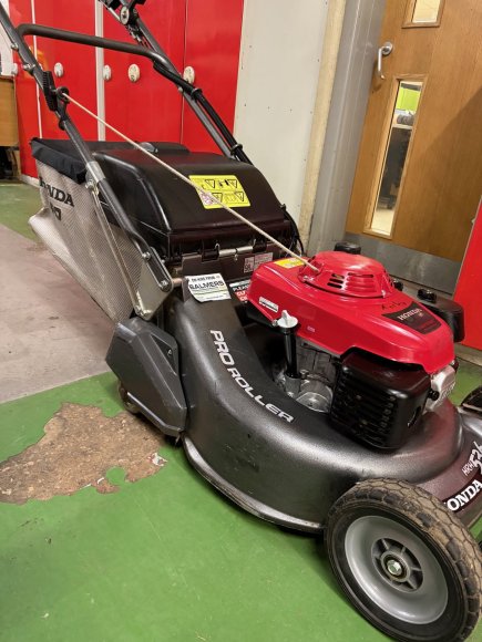 Honda HRH 536 QX Lawnmower 