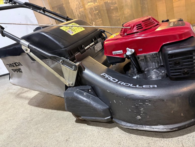 Honda HRH 536 QX Lawnmower 