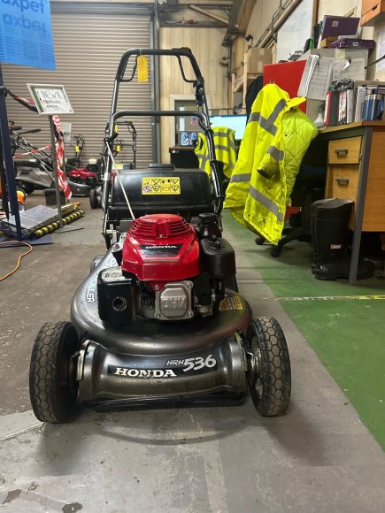 Honda HRH 536 QX Lawnmower 
