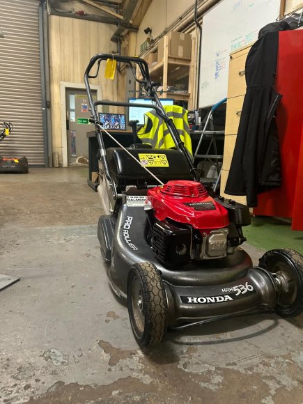 Honda HRH 536 QX Lawnmower 