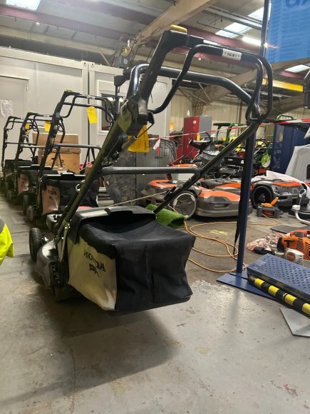 Honda HRH 536 QX Lawnmower 