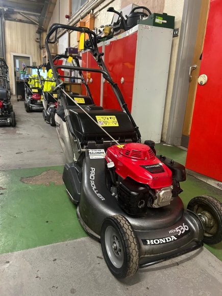Honda HRH 536 QX Lawnmower 