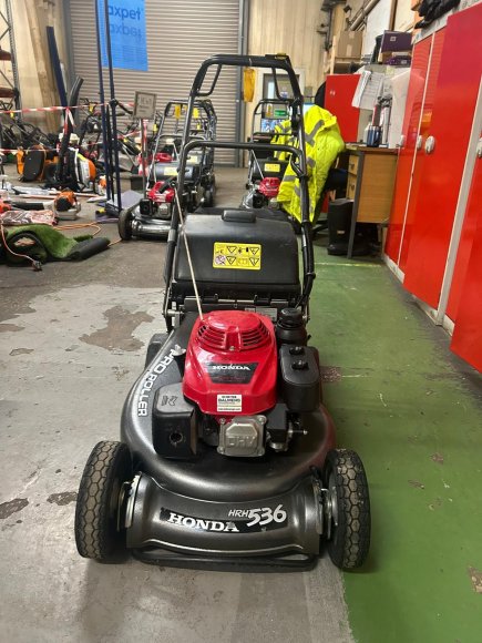 Honda HRH 536 QX Lawnmower 