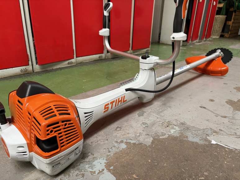 Demo - Stihl FS 561 Brushcutter