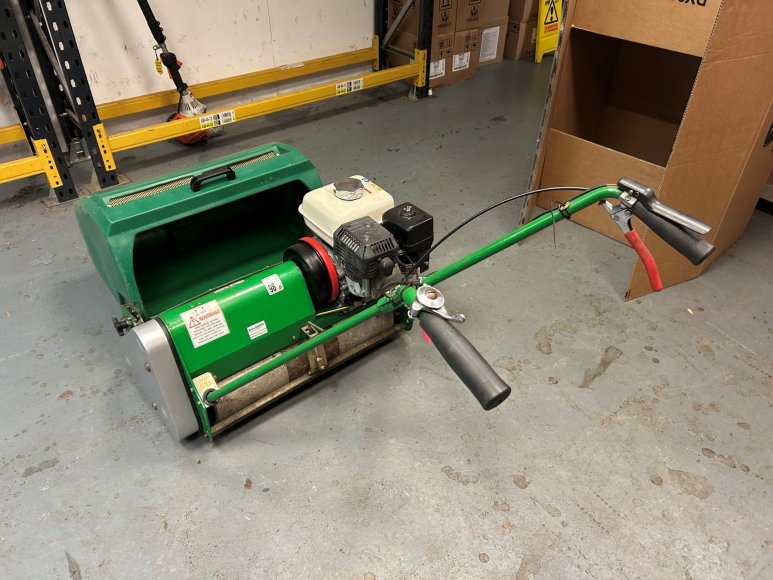 Dennis FT 610 Pedestrian Cylinder Mower
